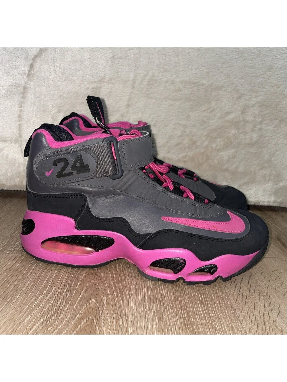 Nike Air Griffey Max 1 GS Black Gray Pink Retro Sneakers Ken Griffey Jr. Sz 5.5Y